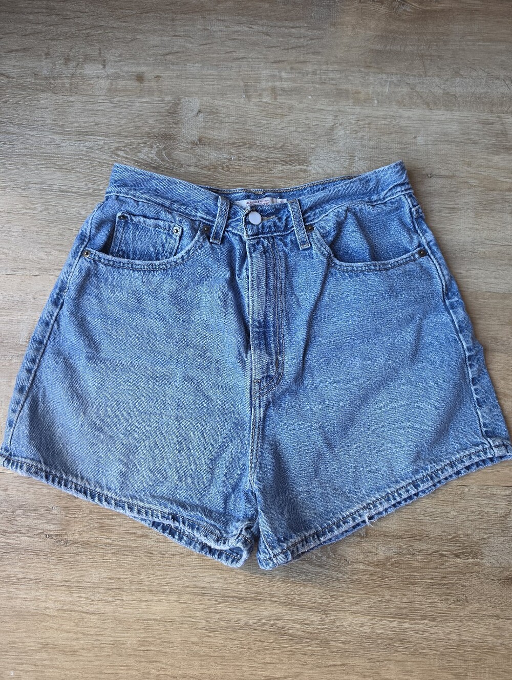 Levi's High Loose Shorts Size 29